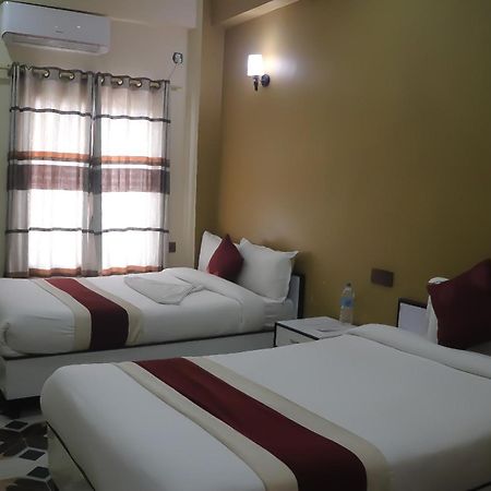 Hotel Flycatcher Chitwan- A Jungle Safari Home Sauraha Zewnętrze zdjęcie