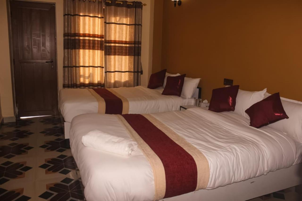 Hotel Flycatcher Chitwan- A Jungle Safari Home Sauraha Zewnętrze zdjęcie