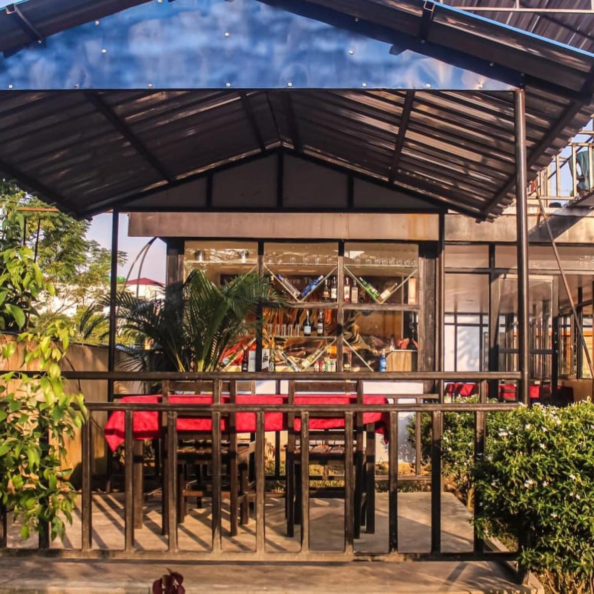 Hotel Flycatcher Chitwan- A Jungle Safari Home Sauraha Zewnętrze zdjęcie